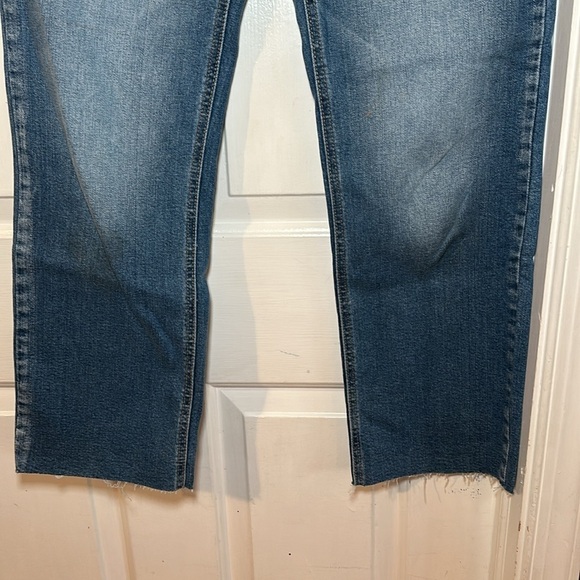 NWT Women’s Sneakpeek Barefoot Blue Slim Raw Hem Jeans Size 9 (29) - Picture 5 of 10